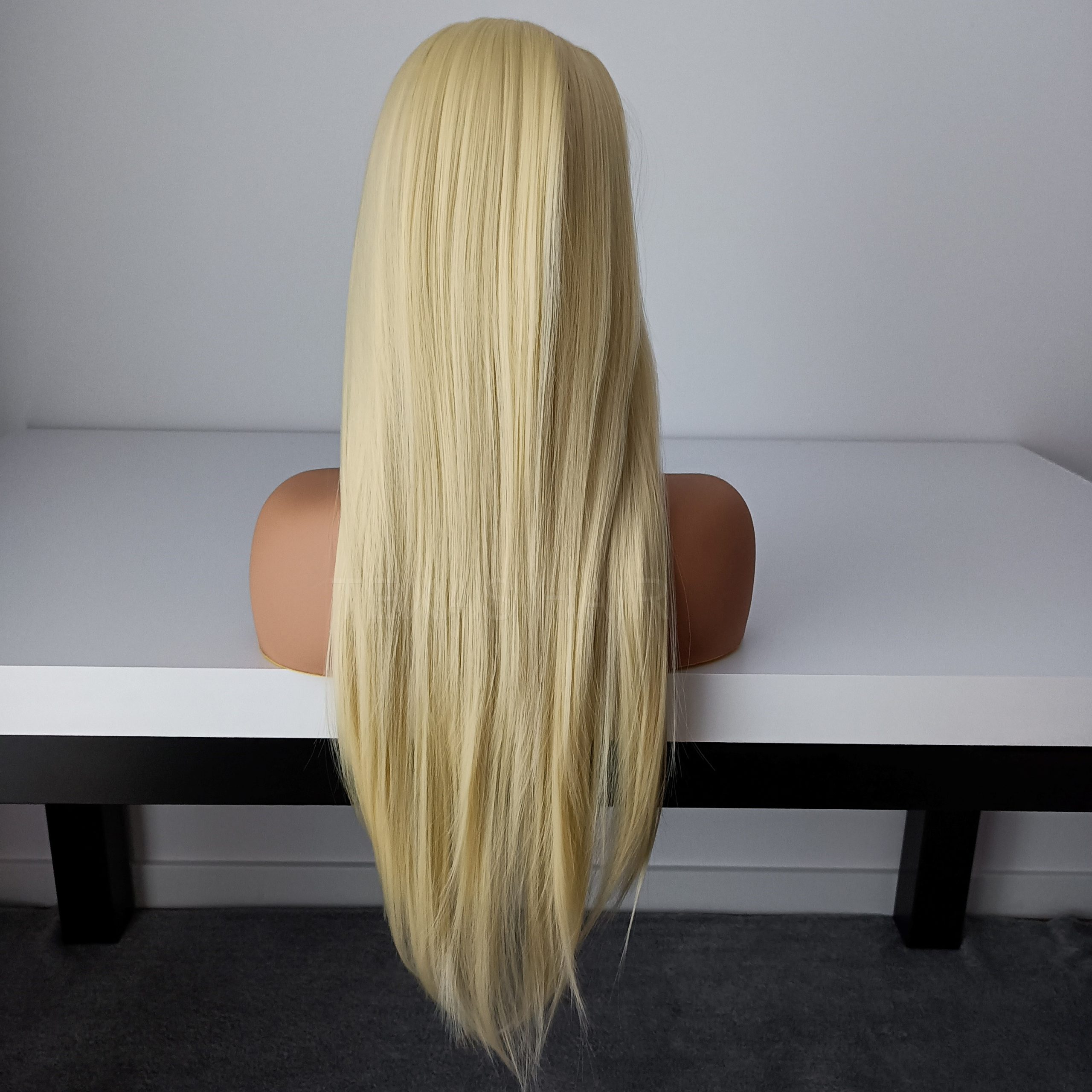 Peruka jasny blond + czepek GRATIS! - obrazek 4